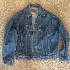 Vintage men’s Levi’s denim jacket L